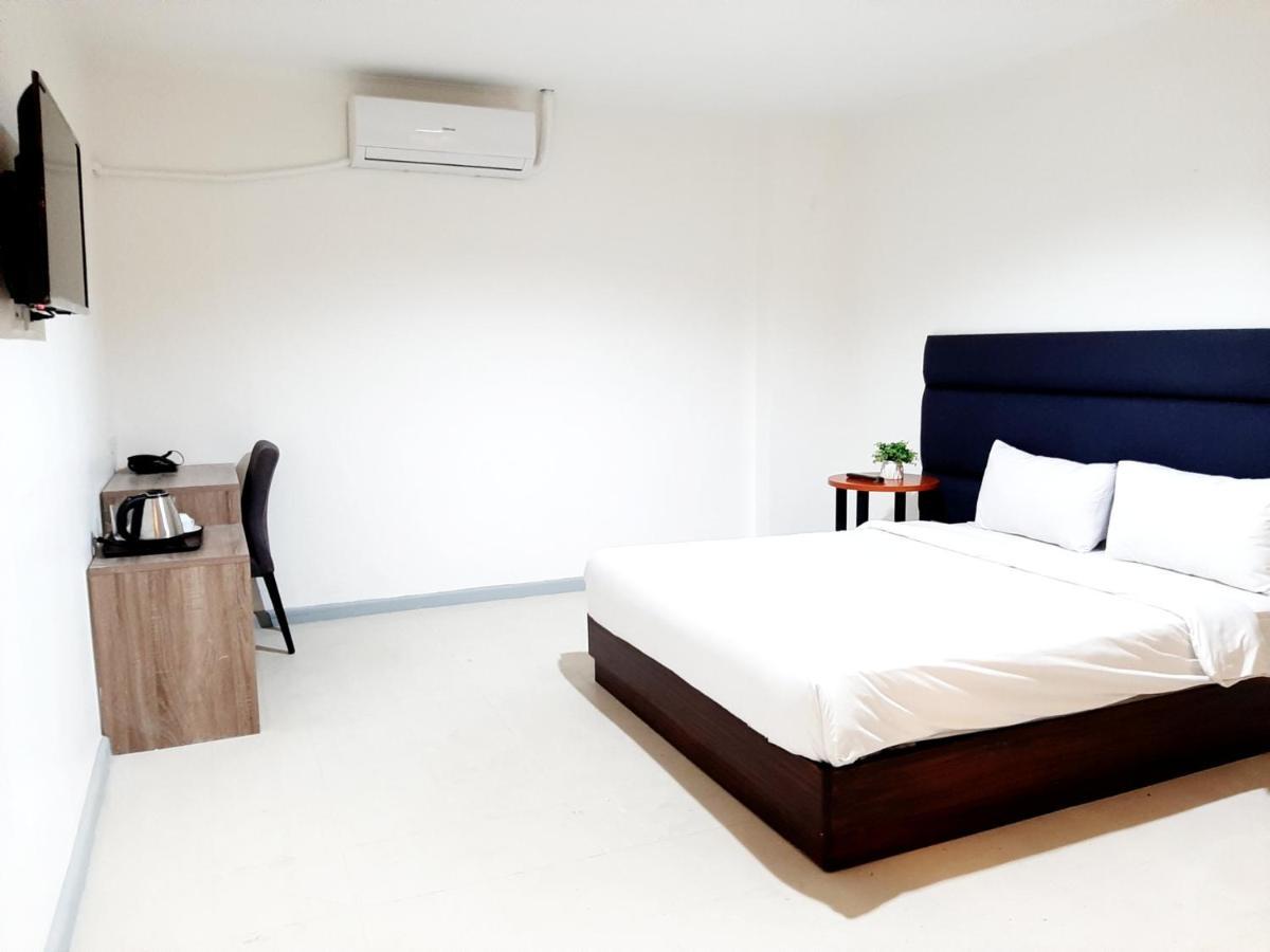 anex hotel manila contact number